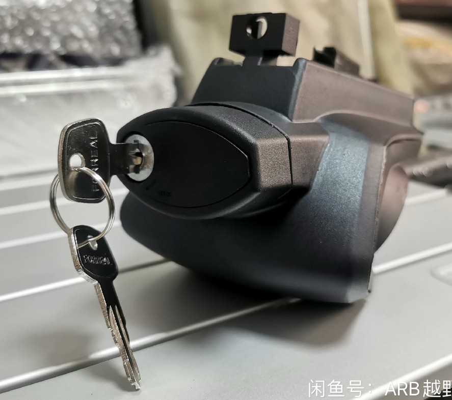 Base clamp for the platform